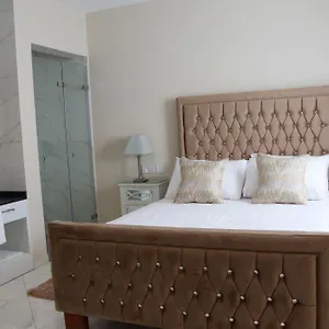 100 Boutique Living Guest house Rabat